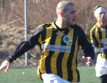 Ihsan Cimen fra Brønshøj Boldklub i træningskampen Ballerup/Skovlunde-Brønshøj 5. marts 2011 (foto: T. Brygger)